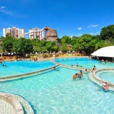 Spazzio Andrian & Silva - Inclusos Ingressos Do Parque Caldas Novas Eksteriør bilde